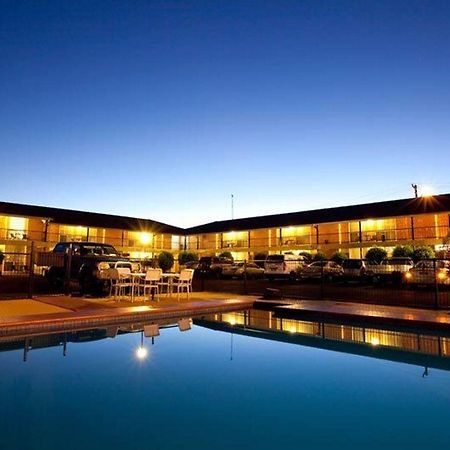 Golden West Motor Inn Dubbo Ngoại thất bức ảnh