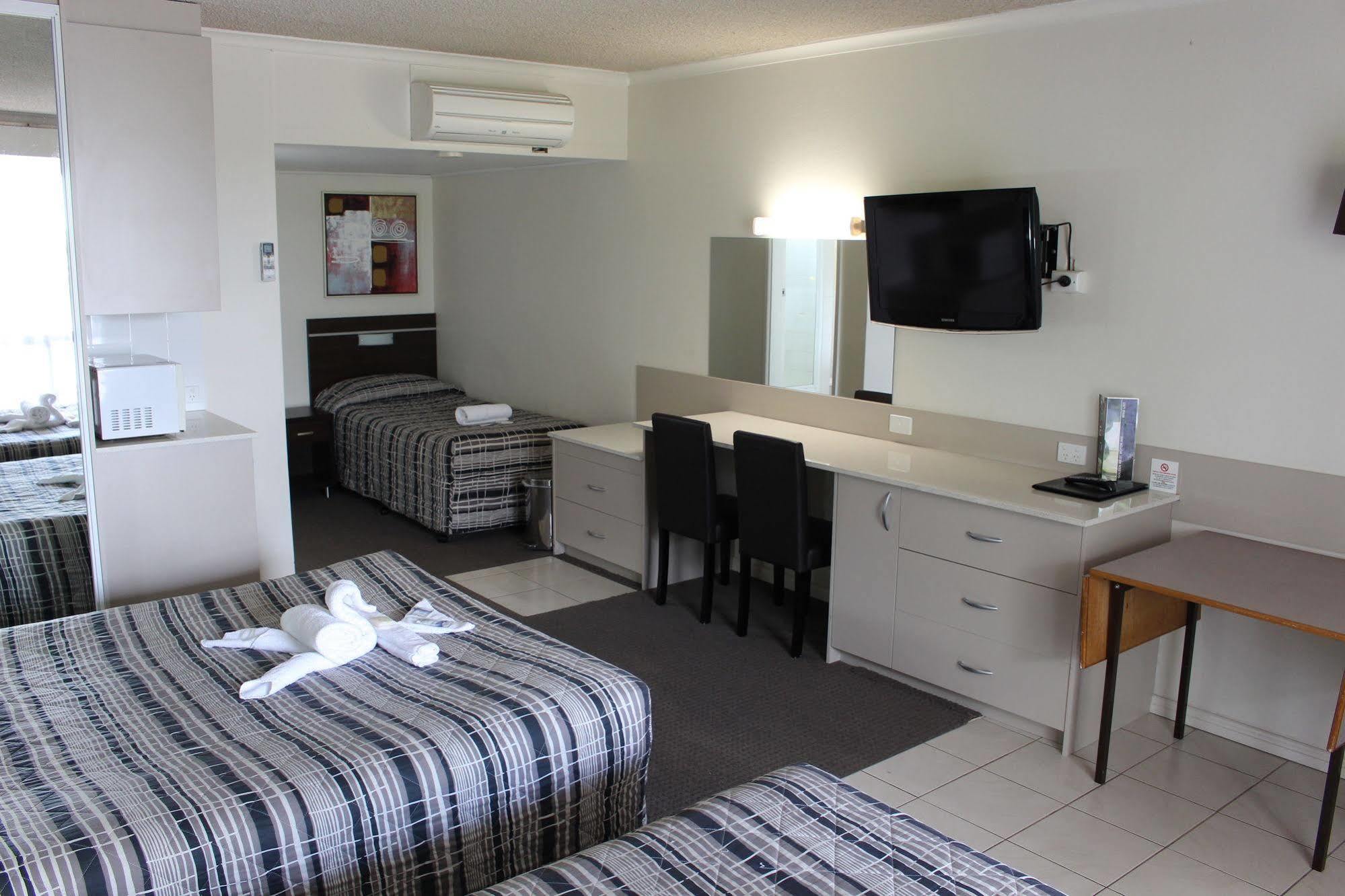 Golden West Motor Inn Dubbo Ngoại thất bức ảnh